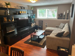 Cozy and modern 3 bedroom in central location!
